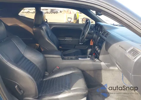 2010 Dodge Challenger R/T z USA, uszkodzony, nr VIN 2B3CJ5DT9AH121040